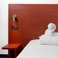 ** Otel A&O Antwerpen Centraal Belçika